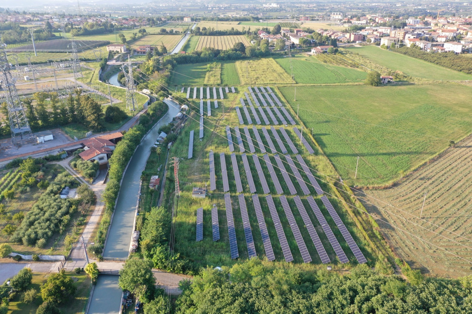 Repowering fotovoltaické elektrárny — výměna konstrukcí a modulů